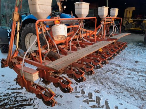 KUHN – KNM