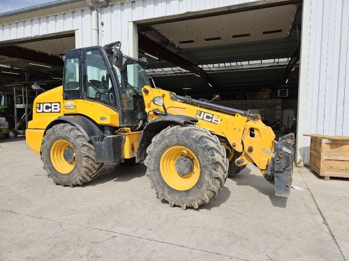 JCB – TM 320S T4F