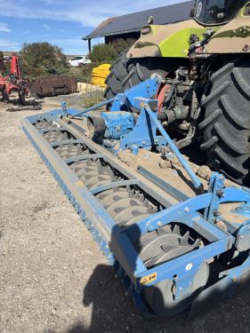 LEMKEN – ZIRKON 12/400