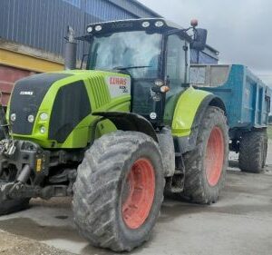 CLAAS - AXION 820 CMATIC