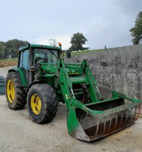 JOHN DEERE - 6410
