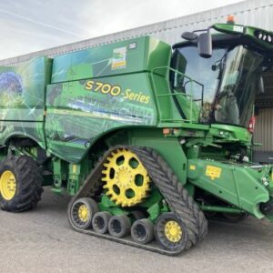 JOHN DEERE - S 780
