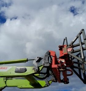 CLAAS - ARION 450