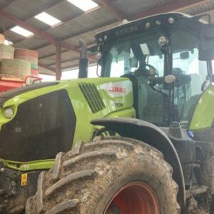 CLAAS - AXION 800 CMATIC