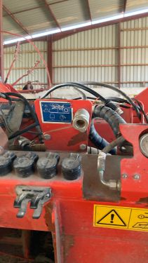 KUHN - FC 883 FF – Image 20