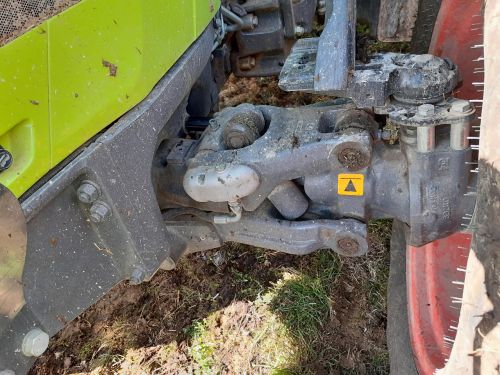 CLAAS - ARION 450 – Image 15