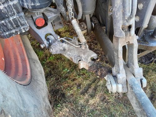 CLAAS - ARION 450 – Image 17