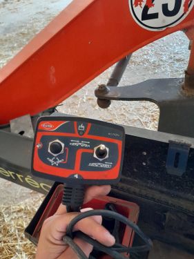 KUHN - GA 8030 – Image 10