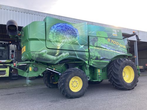 JOHN DEERE - S 780 – Image 3