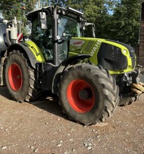 CLAAS - AXION 800 CMATIC