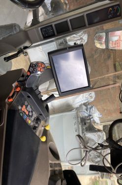 CASE - PUMA 240 CVX – Image 13