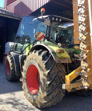 CLAAS - AXION 850 CMATIC